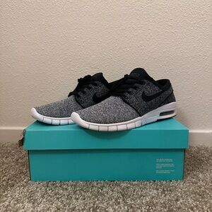 Nike Black and White Knit Sneakers